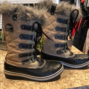 Sorel women’s boots